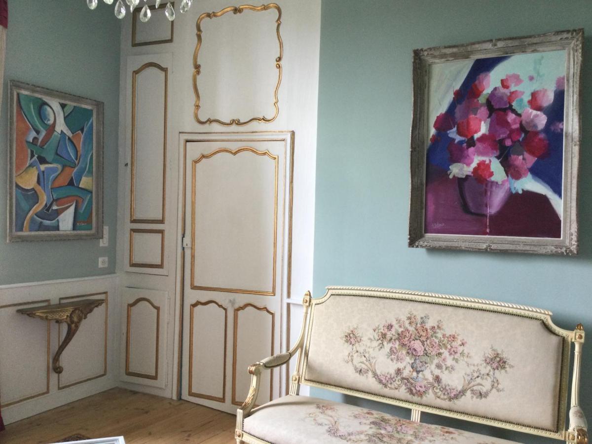 Bed and Breakfast L'Orangerie Du General Saint-Jean-dʼAngély Esterno foto