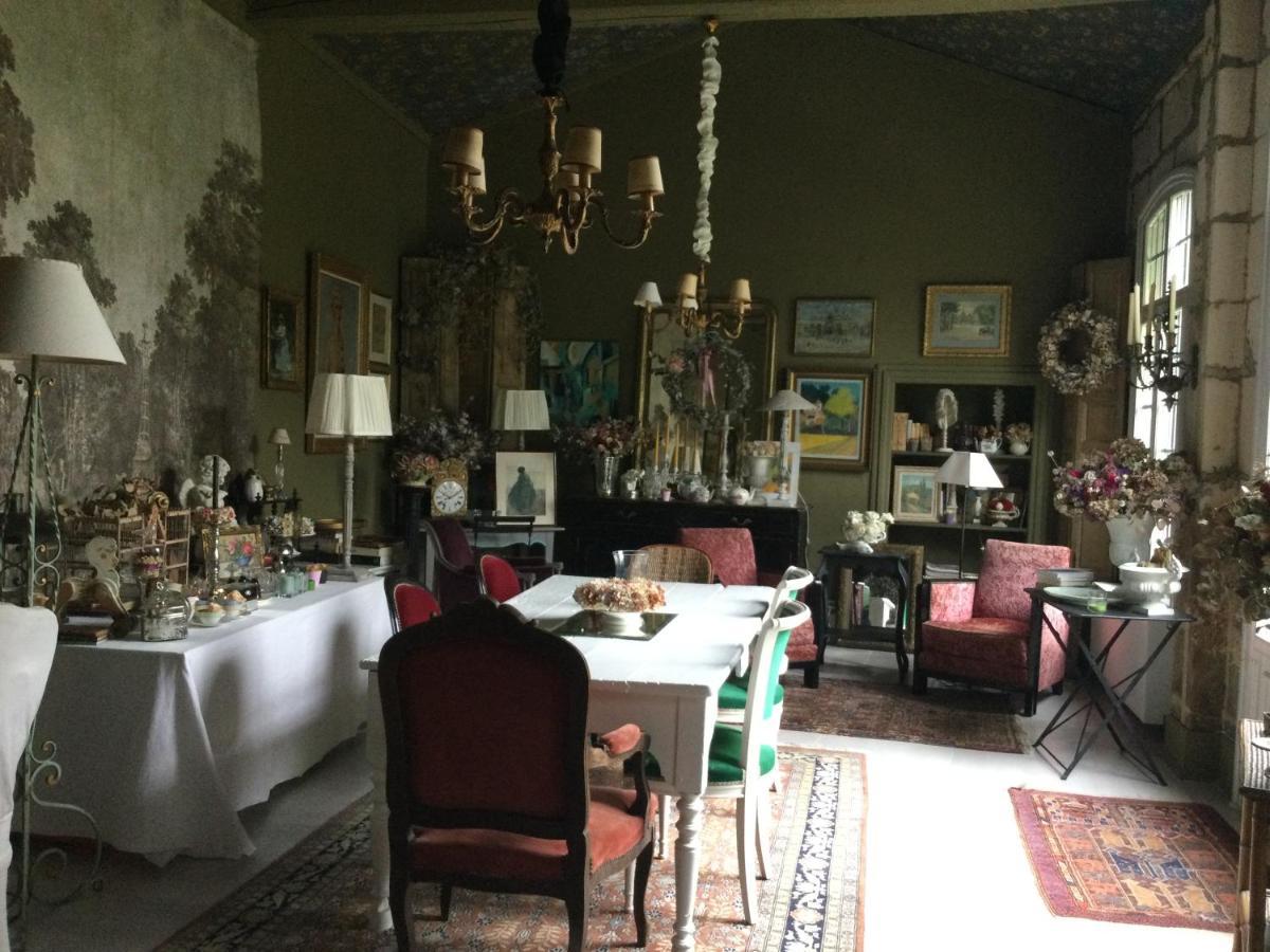Bed and Breakfast L'Orangerie Du General Saint-Jean-dʼAngély Esterno foto